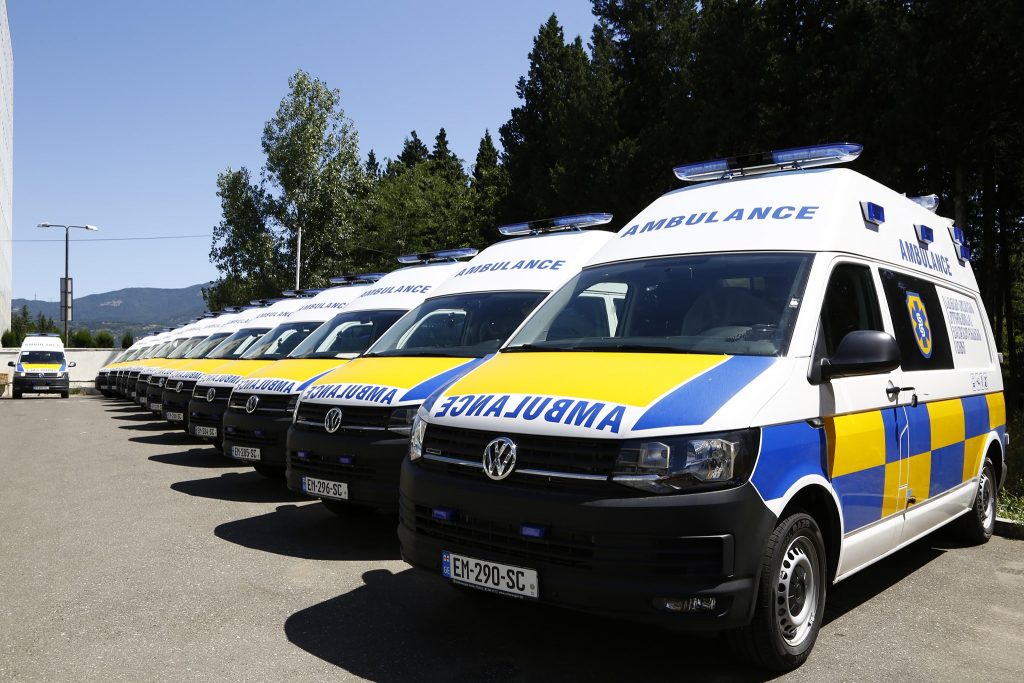 Автопарк Центра координации чрезвычайных ситуаций и неотложной помощи пополнился 15 специальными автомобилями