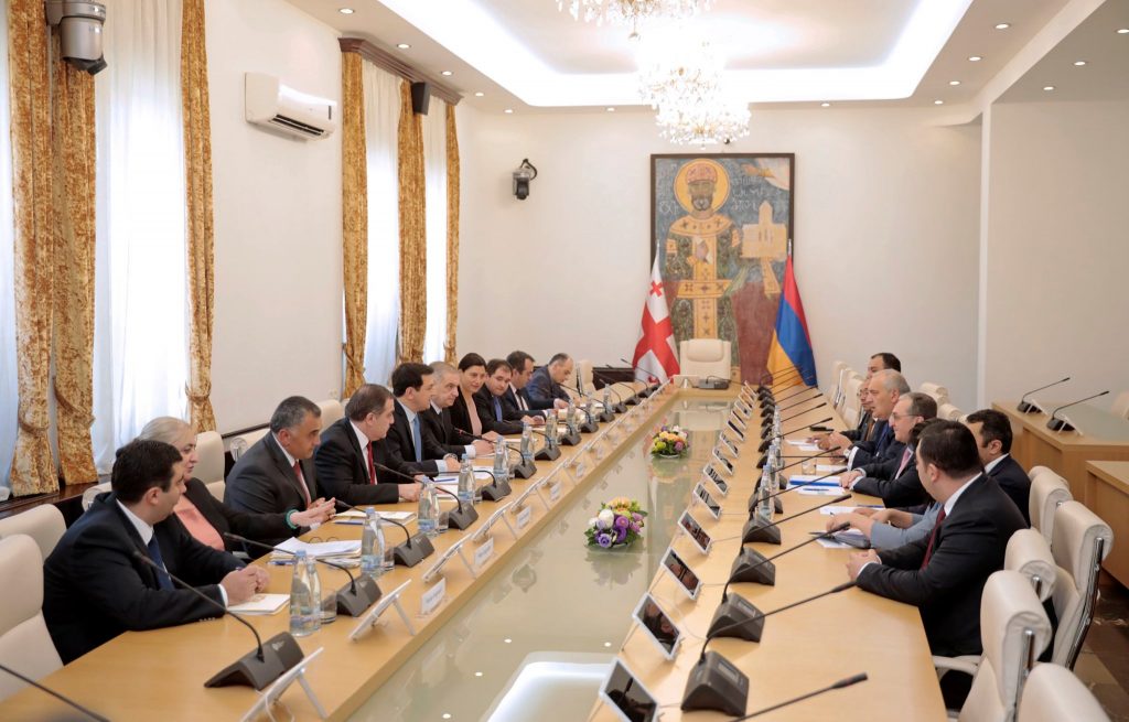 Վրաստանի խորհրդարանի նախագահը հանդիպել է Հայաստանի ԱԳ նախարարին