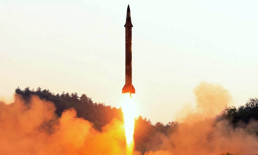 "Reuters" - Северная Корея, предположительно, запустила еще одну ракету