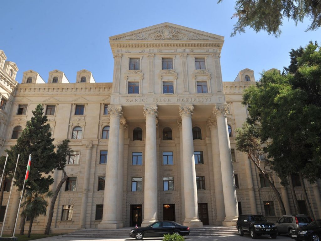 МИД Азербайджана - Заявления Никола Пашиняна в городе Ханкенди в Нагорном Карабахе подтверждают, насколько он забывчив и беспомощен