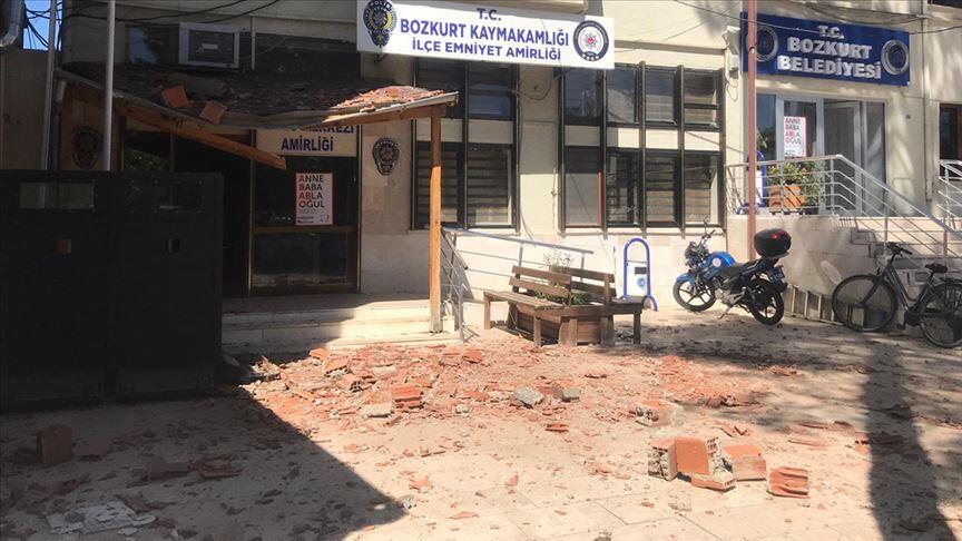 В результате землетрясения в Турции пострадали 23 человека