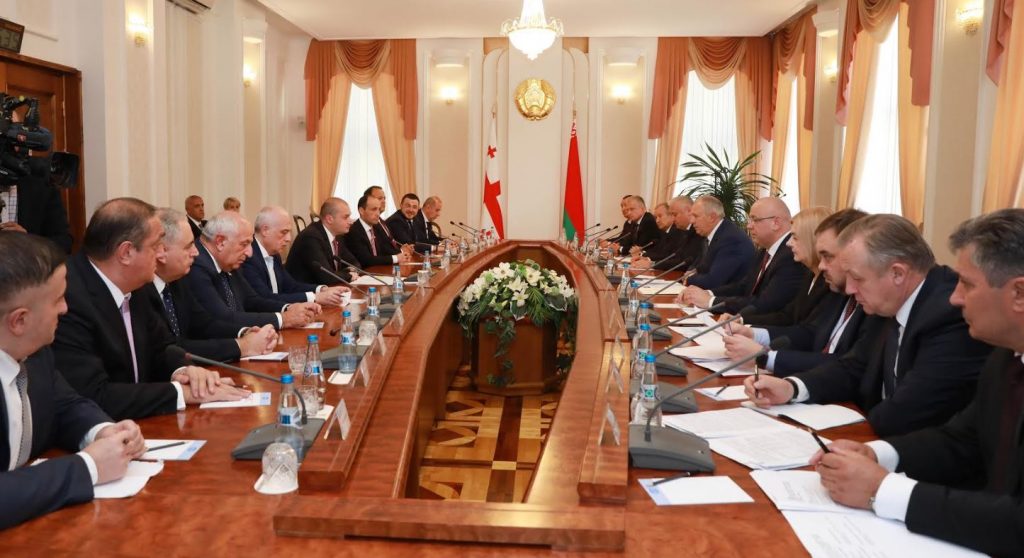 Мамука Бахтадзе встретился с премьер-министром Беларуси Сергеем Румасом