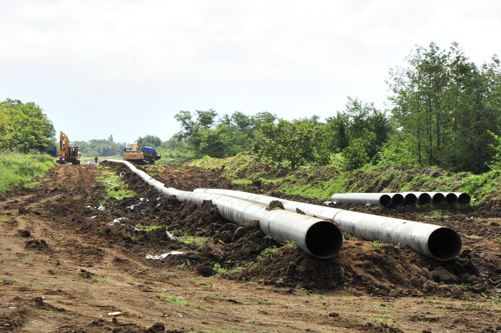 Корпорация нефти и газа Грузии строит новый участок газопровода возле Кобулети