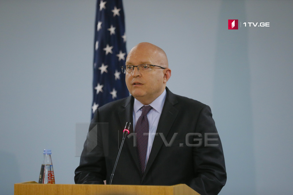 Помощник госсекретаря США начнет сегодня встречи в Грузии