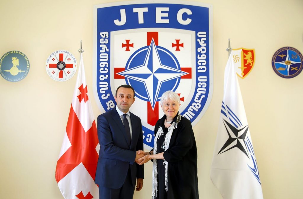 Ираклий Гарибашвили принял Мадлен Мун в совместном Центре учений и оценок НАТО-Грузия