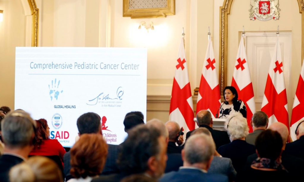 По инициативе президента в Грузии будет создан Центр детской онкологии