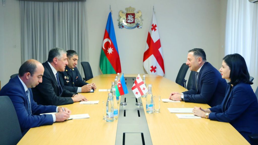 Вахтанг Гомелаури встретился с послом Азербайджана в Грузии
