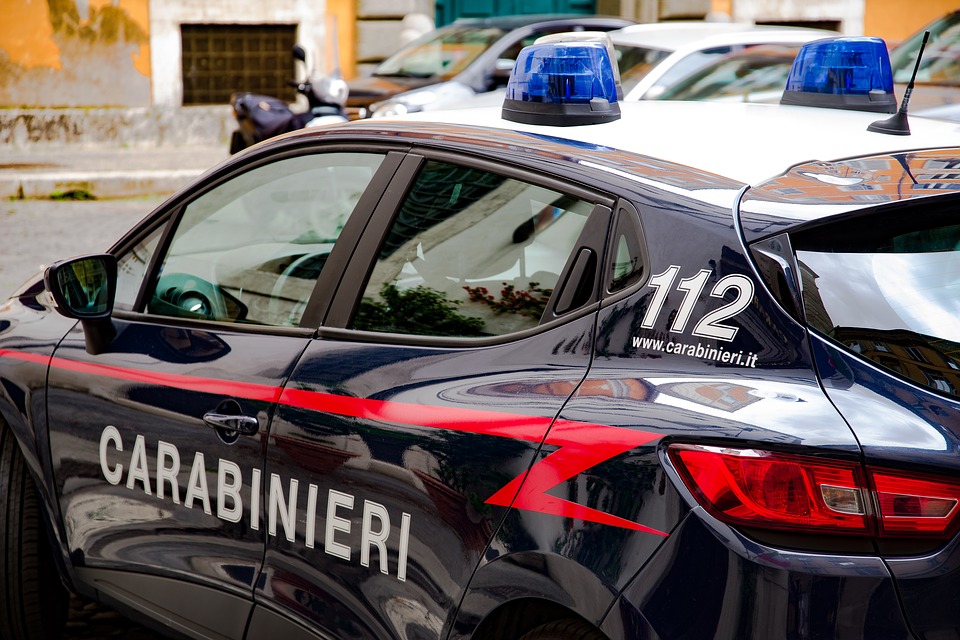 По информации местных СМИ, в Италии задержан грузин за неповиновение полиции и угрозе несовершеннолетним