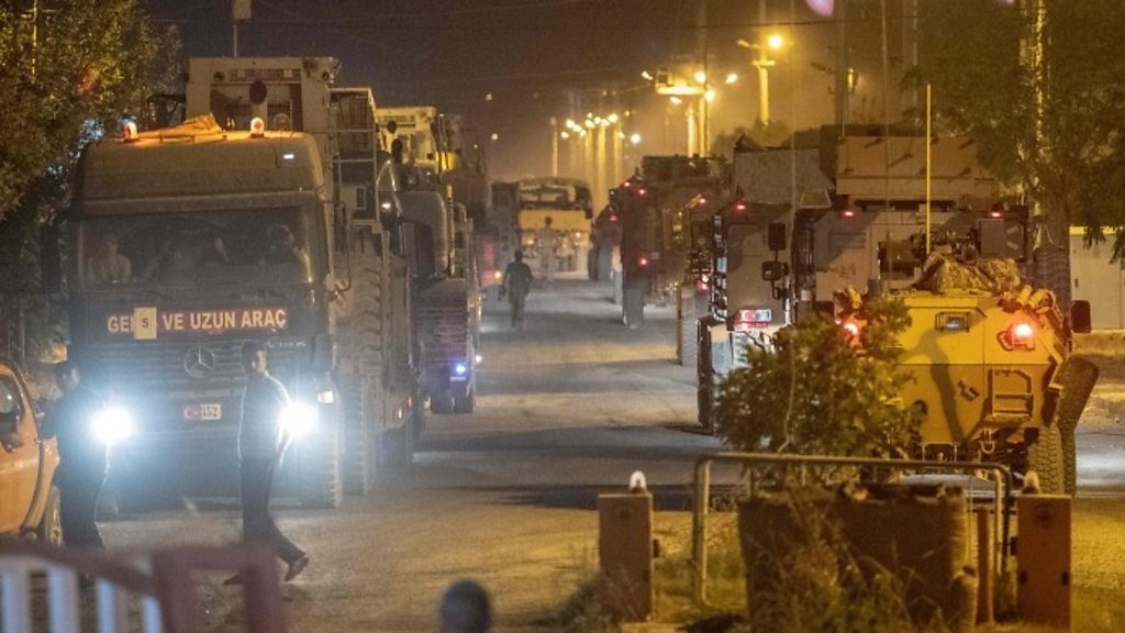 Турция усилила военный контингент на границе с Сирией