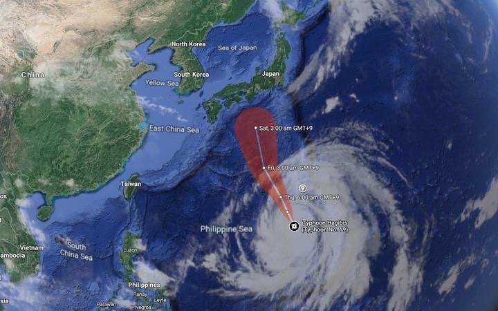 К Японии приближается тайфун "Хагибис"