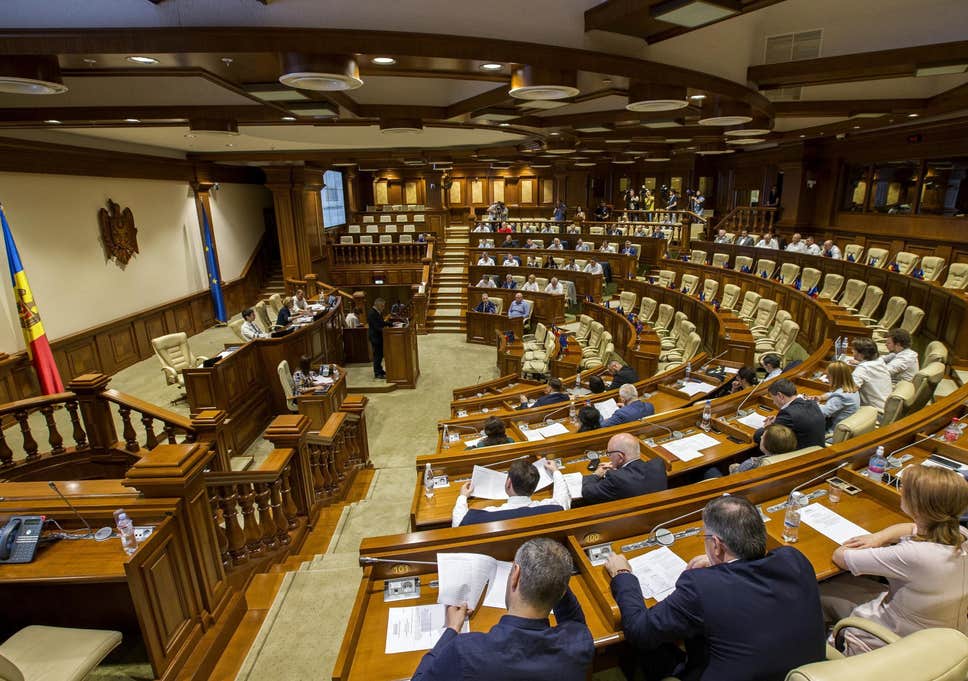 Молдовæйы  парламент   премьер-министр  Ион Кикуйы  хицауад сфидар кодта