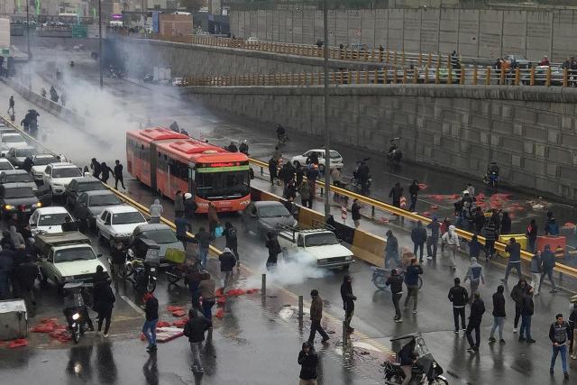 Protesters in Iran clashed with police - One person was killed
