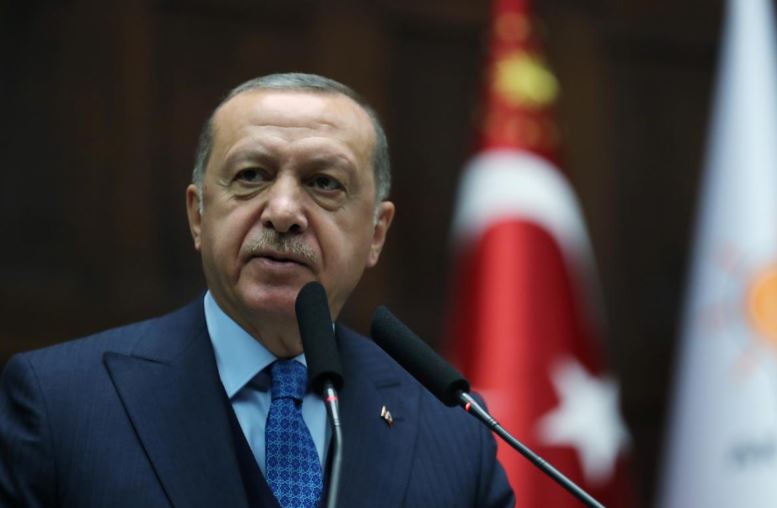 Erdogan calls on Turks to dump foreign currencies and embrace lira