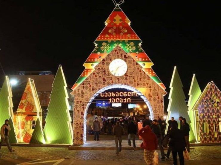 Այսօրվանից մինչև հունվարի 7-ը ներառյալ, Թբիլիսիի մասշտաբով, կգործեն ամանորյա տոնավաճառներ