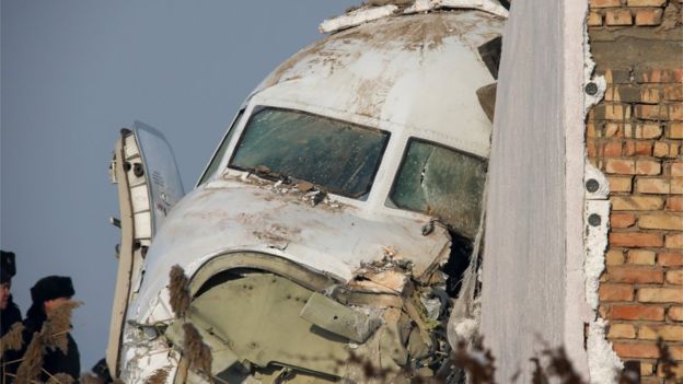 At least 15 dead in Kazakhstan plane crash