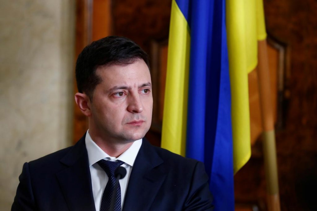 Владимир Зеленский внес в Раду пакет изменений по децентрализации власти в Украине