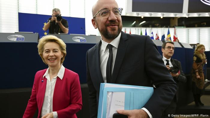 Главы Европейского совета и Еврокомиссии подписали соглашение о выходе Великобритании из Евросоюза