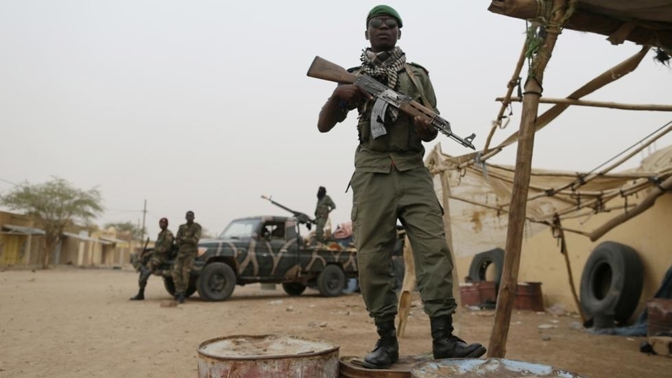 19 солдат стали жертвами нападения на военный лагерь в центральной части Мали