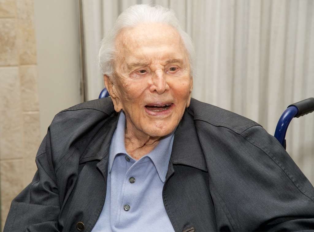 Кирк Даглас скончался в возрасте 103 лет
