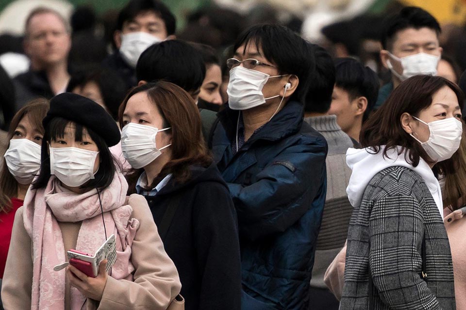Yaponiya tibbi maskalarının istehsalını artırır