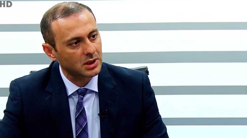 Секретарь Совбеза Армении: на данном этапе вопрос закрытия границы с Грузией не рассматривается