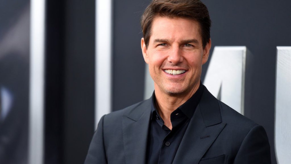 Tom Cruise under quarantine