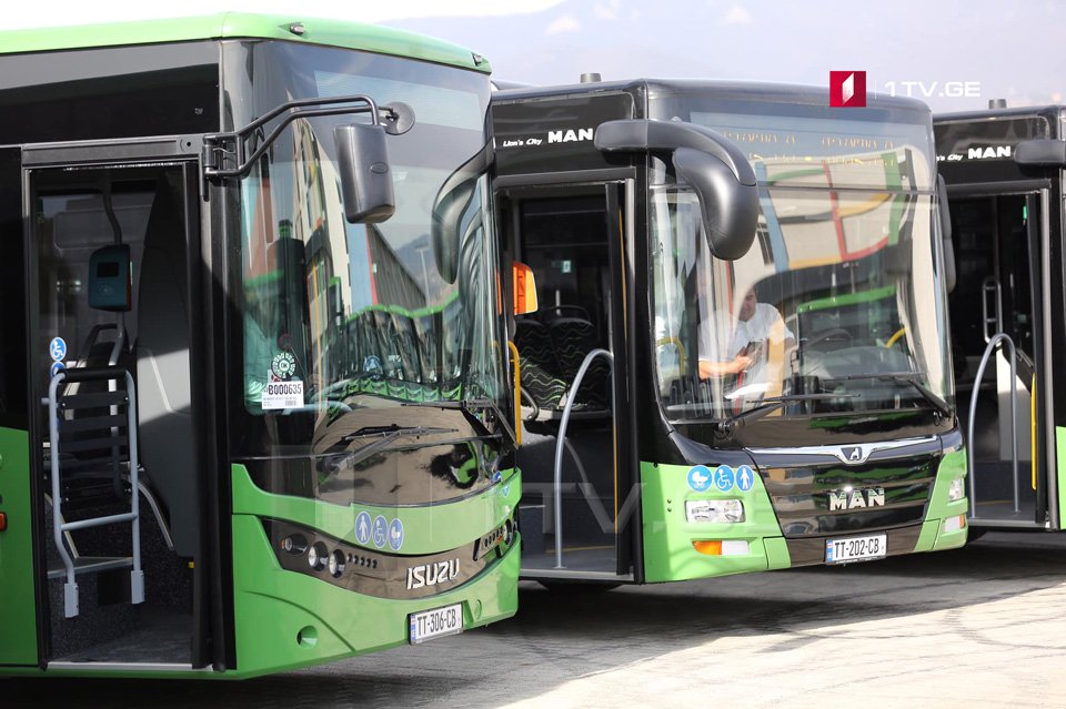 Tbilisi avtobuslarında müəyyən xidmət qaydarı dəyişir
