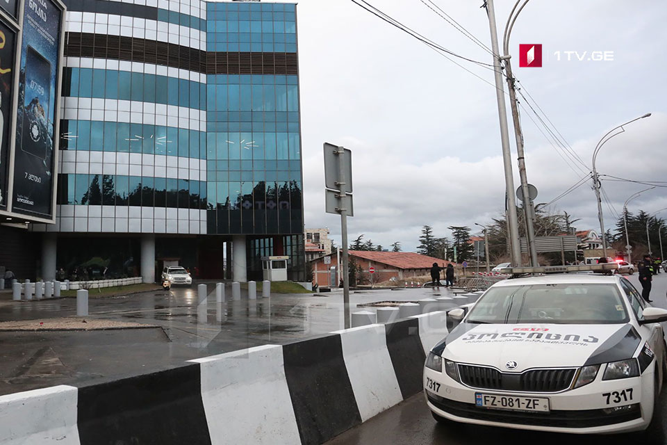 Ticarət mərkəzlərində yerləşən 40-ə qədər mağaza aprelin birinə kimi bağlanır