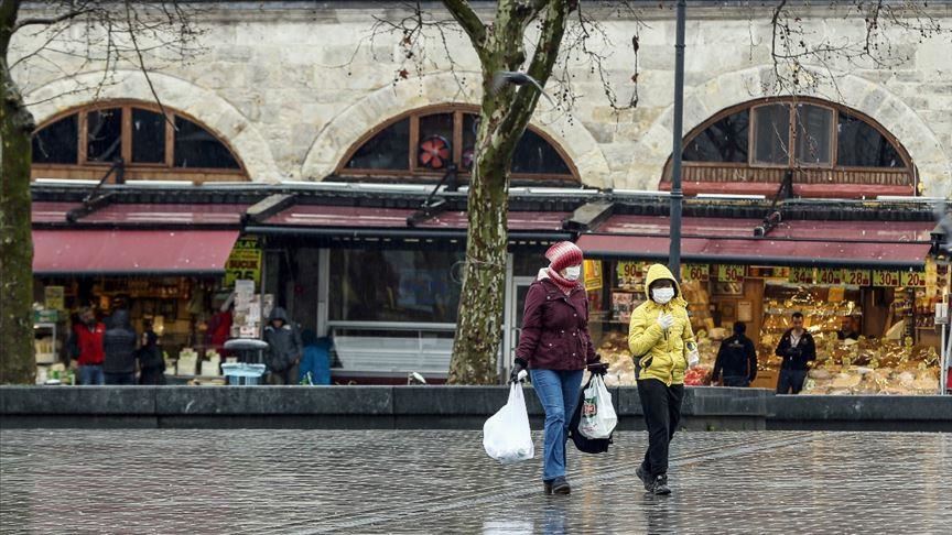 В Турции число скончавшихся от коронавируса возросло до 131