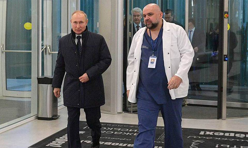 Head of Moscow hospital visited by Vladimir Putin tests positive for COVID-19