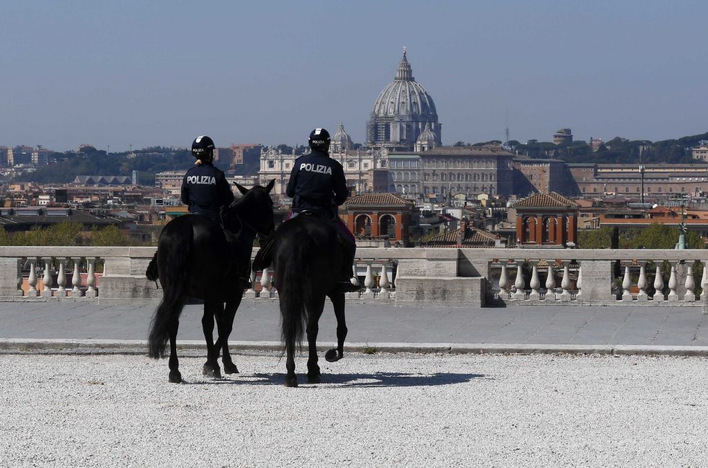 В Италии за нарушение правил карантина оштрафовали почти 23 000 человек