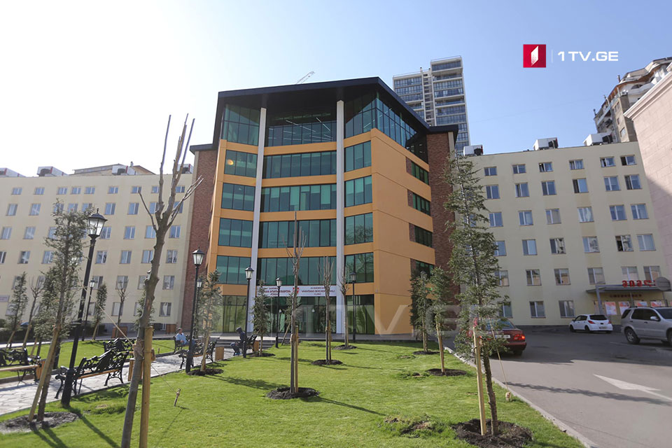 Boçorişvili Klinikasının altı yeni pasiyentindən üçü kiçik yaşlıdır