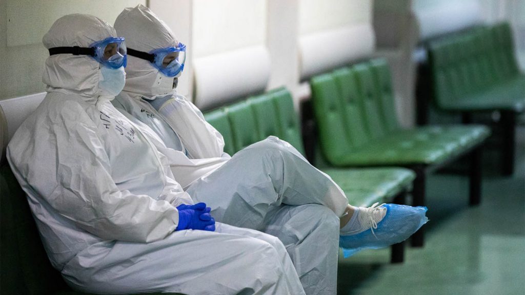 "Ассошиэйтед Пресс" - В России более 9000 медиков инфицированы коронавирусом