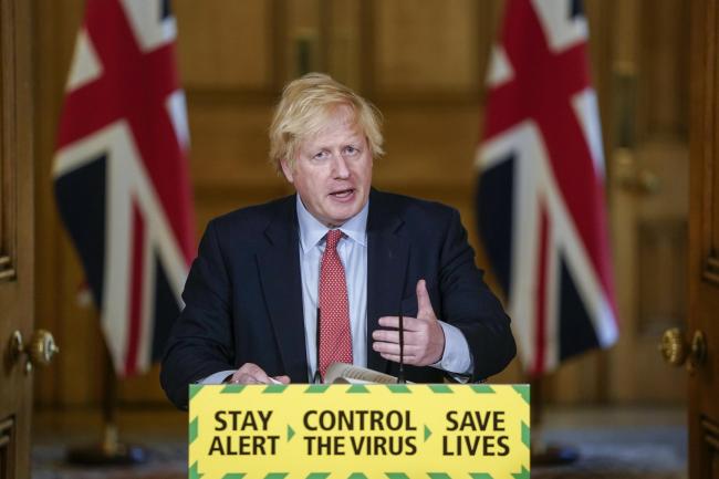 Премьер-министр Великобритании объявил в стране всеобщий карантин