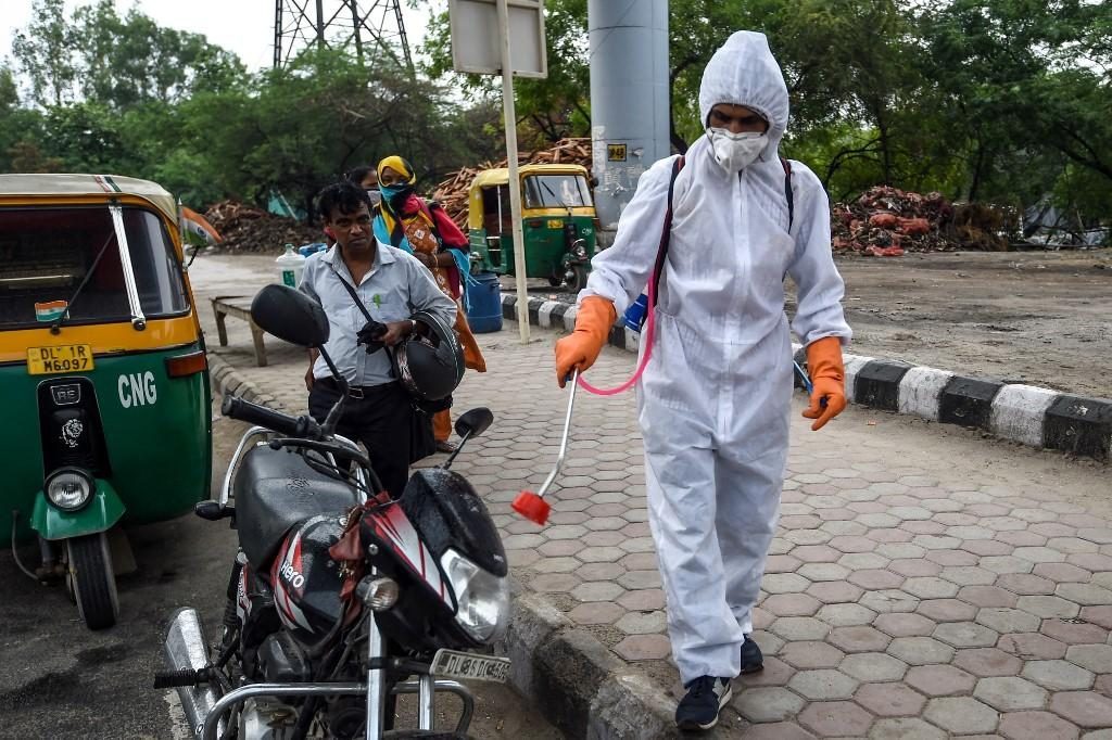 Hindistanda son 24 saat ərzində koronavirusun 18 522 yeni halı aşkar edildi