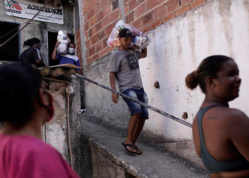 В Бразилии 7,8 миллиона человек потеряли работу из-за коронавируса