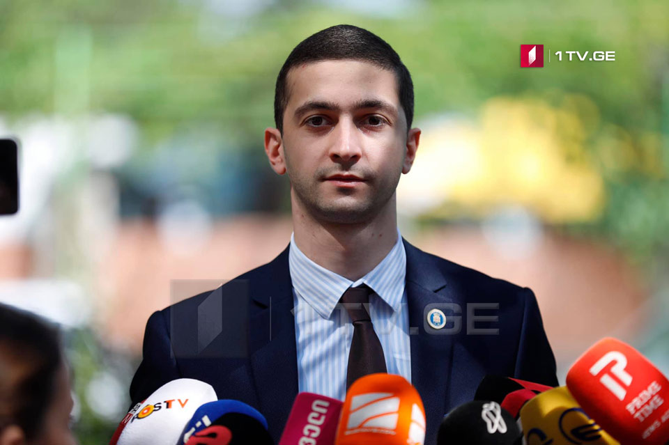 Şakaraşvilinin işinin prokurorunun bəyan etdiyinə görə, Gürcüstanda cinayət işi üzrə yalan detektorunun istifadəsi praktikası mövcud deyil