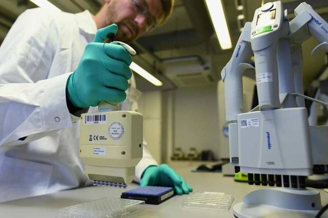 Almaniyada koronavirusun 1 278 yeni halı aşkar edildi