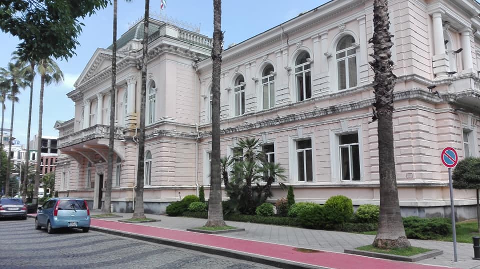 Batumi City Hall removed banners of Patriots’ Alliance from several places of Batumi