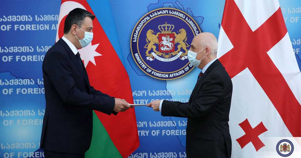 Новый посол Азербайджана в Грузии передал Давиду Залкалиани копию верительной грамоты
