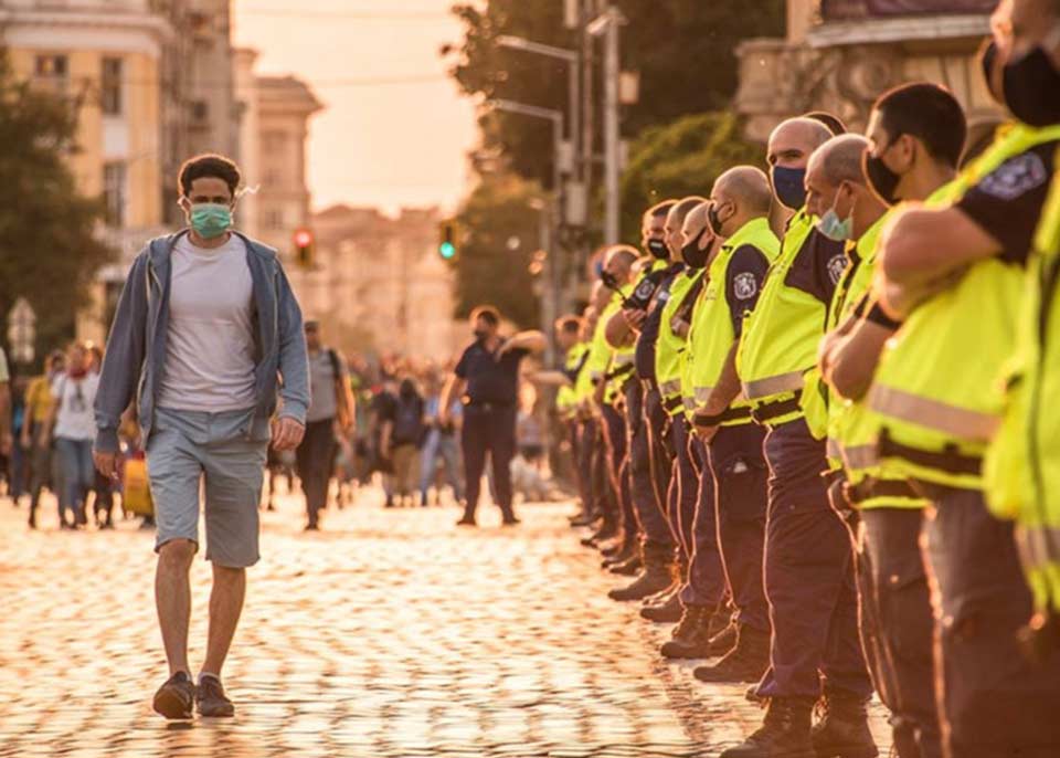 "Vətəndaş hüquqları ittifaqının" hesabatına əsasən, Avropa İttifaqının üzv ölkələrinin bir hissəsi pandemiya zamanı vətəndaşların hüquqlarını pozurdu