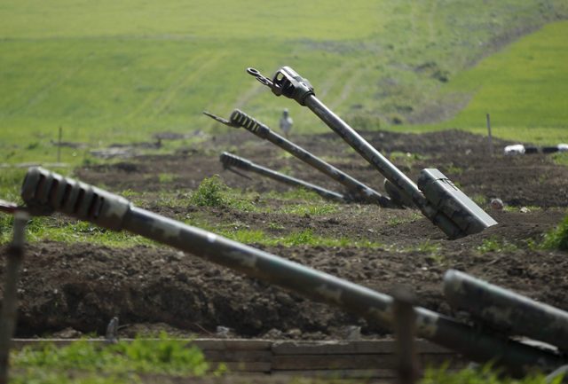 Azerbaijan, Armenia open artillery fire along frontline in Nagorno-Karabakh