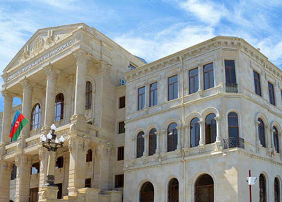 Генпрокуратура Азербайджана возбудила уголовное дело против двух граждан Франции и Грузии