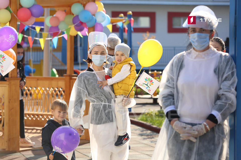 В тбилисских детских садах возобновился воспитательный процесс [фото]