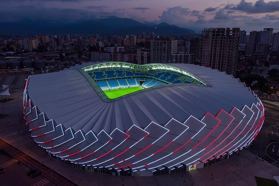 14 illik gözləntidən sonra - bu gün Batuminin stadionu açılacaq