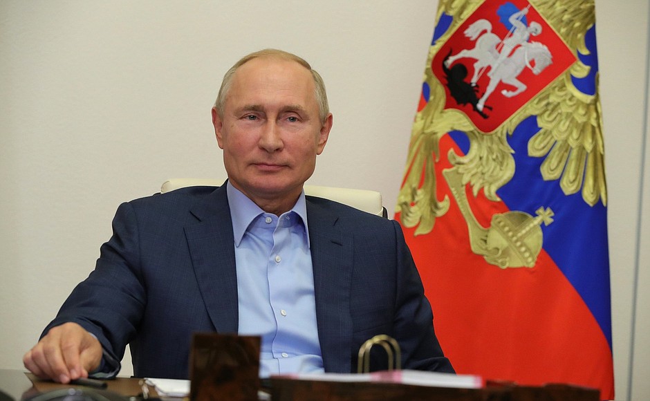 Daily Mail – Vladimir Putin to quit in January amid Parkinson disease