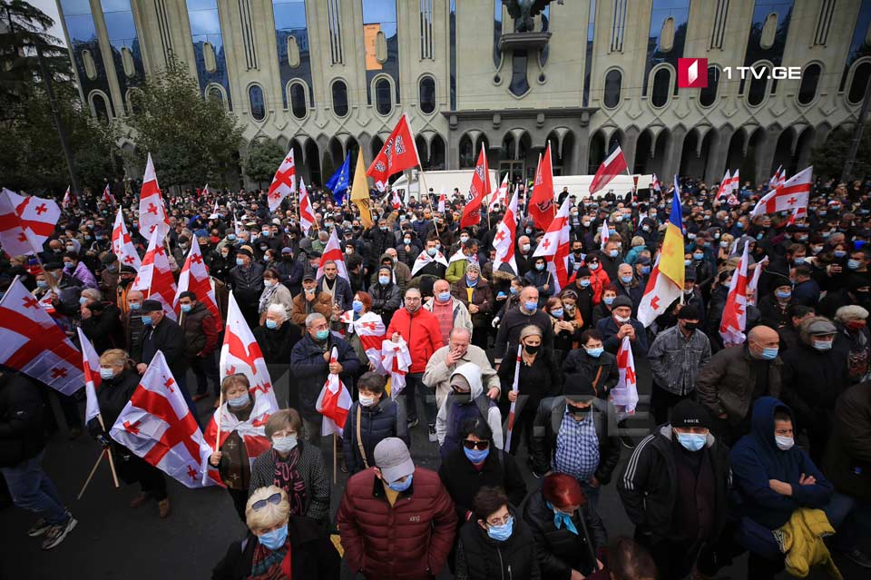 Грузинская оппозиция проводит митинг на проспекте Руставели в Тбилиси