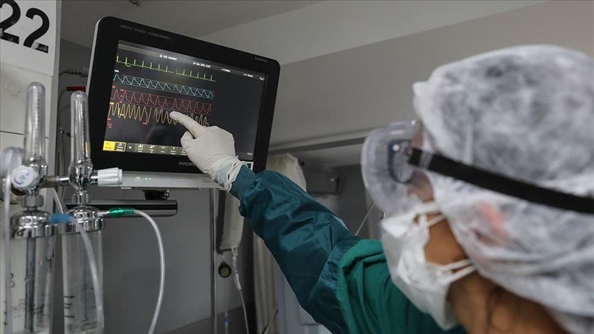 Թուրքիայում վերջին 24 ժամում արձանագրվել է կորոնավիրուսի ավելի քան 9 500 նոր դեպք, մահացել է 181 վարակված