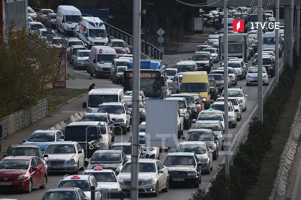 Traffic Jams in Tbilisi (Photo)