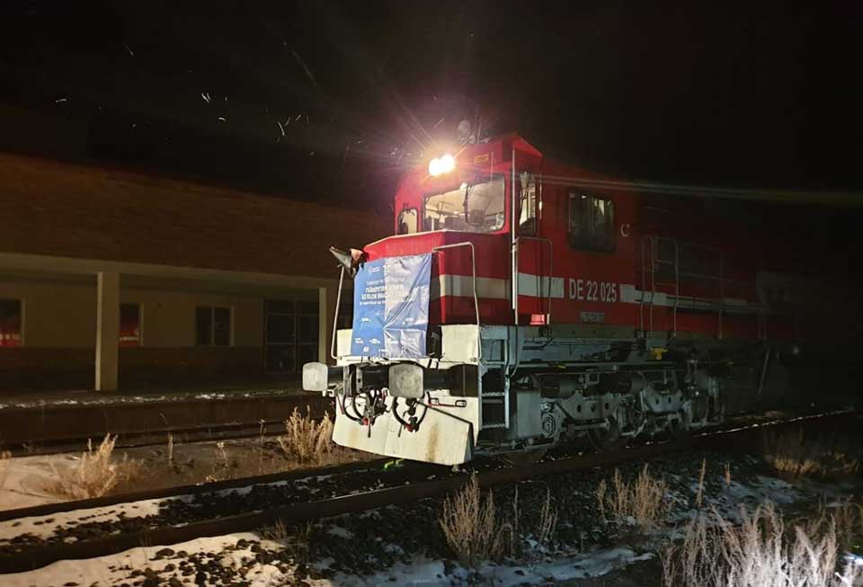 Грузовой поезд впервые проехал по железной дороге Баку-Тбилиси-Карс в направлении Китая